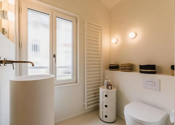 Casa vacanze Aia Keyweek Quiet Town House