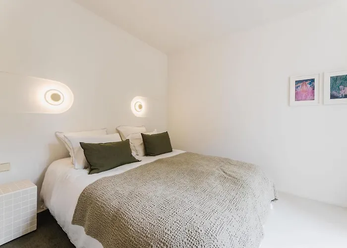 Casa vacanze Aia Keyweek Quiet Town House