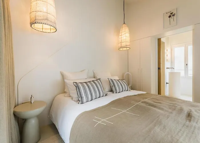 Aia Keyweek Quiet Town House Casa vacanze