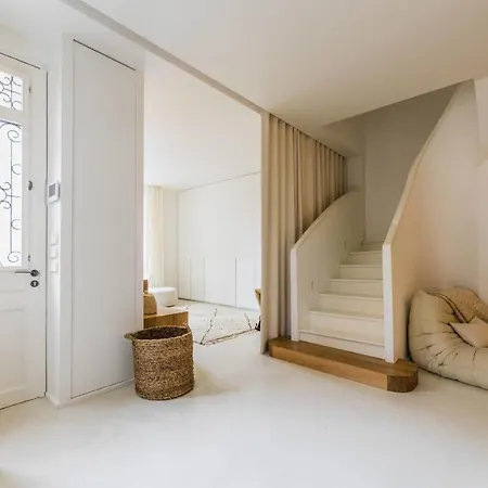 Aia Keyweek Quiet Town House Сasa de vacaciones