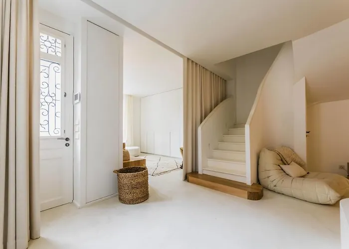 Aia Keyweek Quiet Town House Feriehus